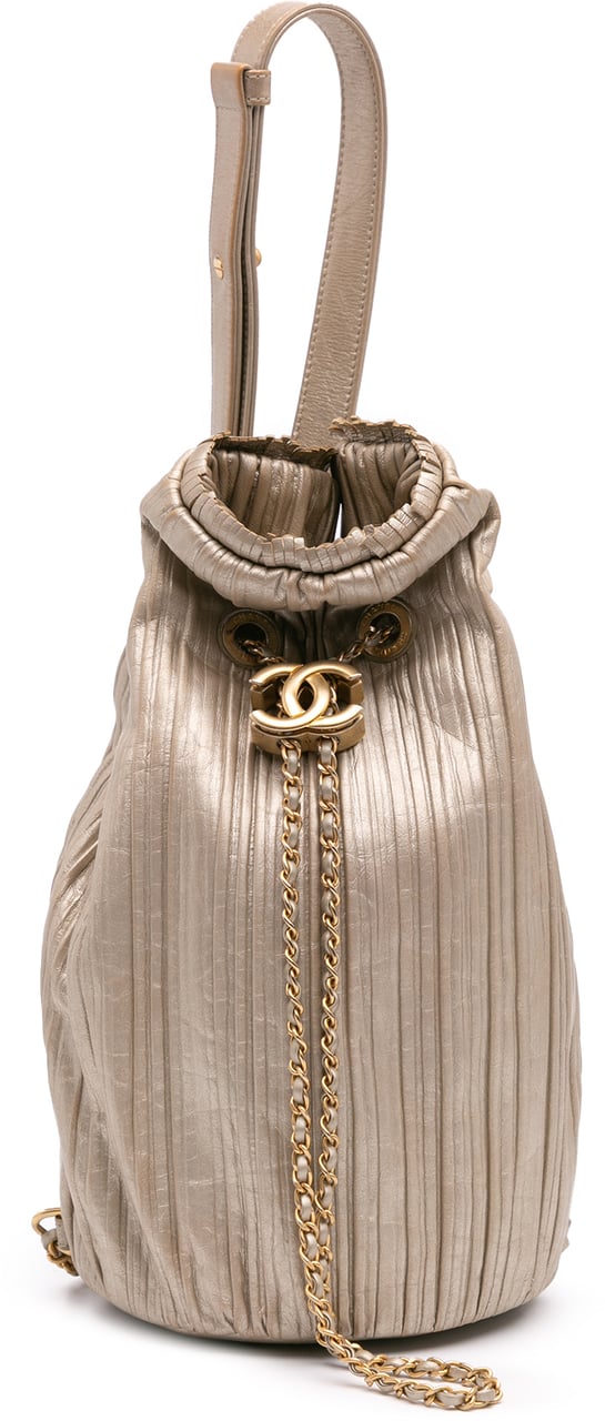 Chanel Small Metallic Calfskin Coco Pleats Drawstring Backpack Goud