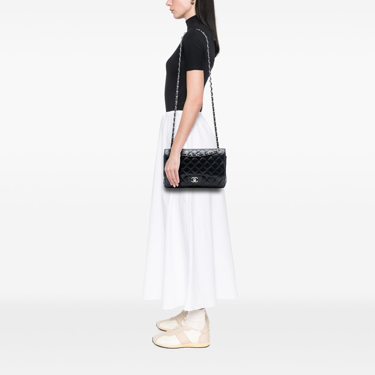 Chanel Jumbo Classic Caviar Double Flap Zwart