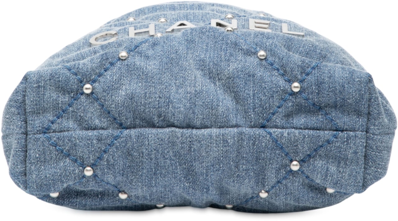 Chanel Mini Denim Studded 22 Handbag Blauw