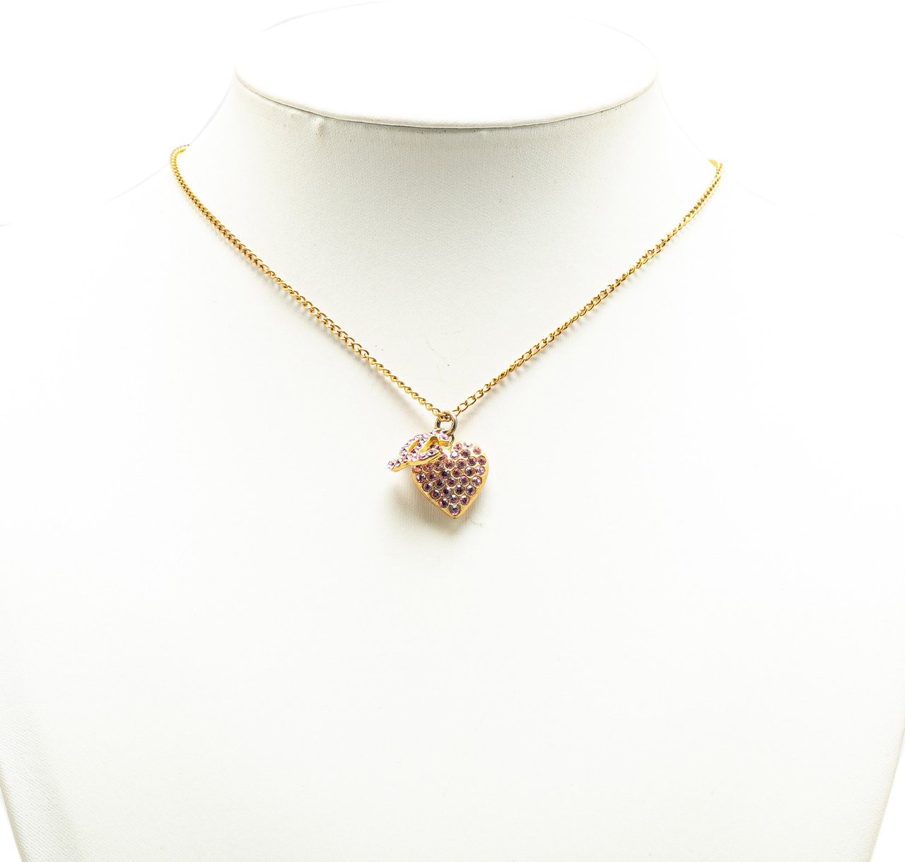 Chanel Gold Plated Rhinestone CC Heart Pendant Necklace Goud