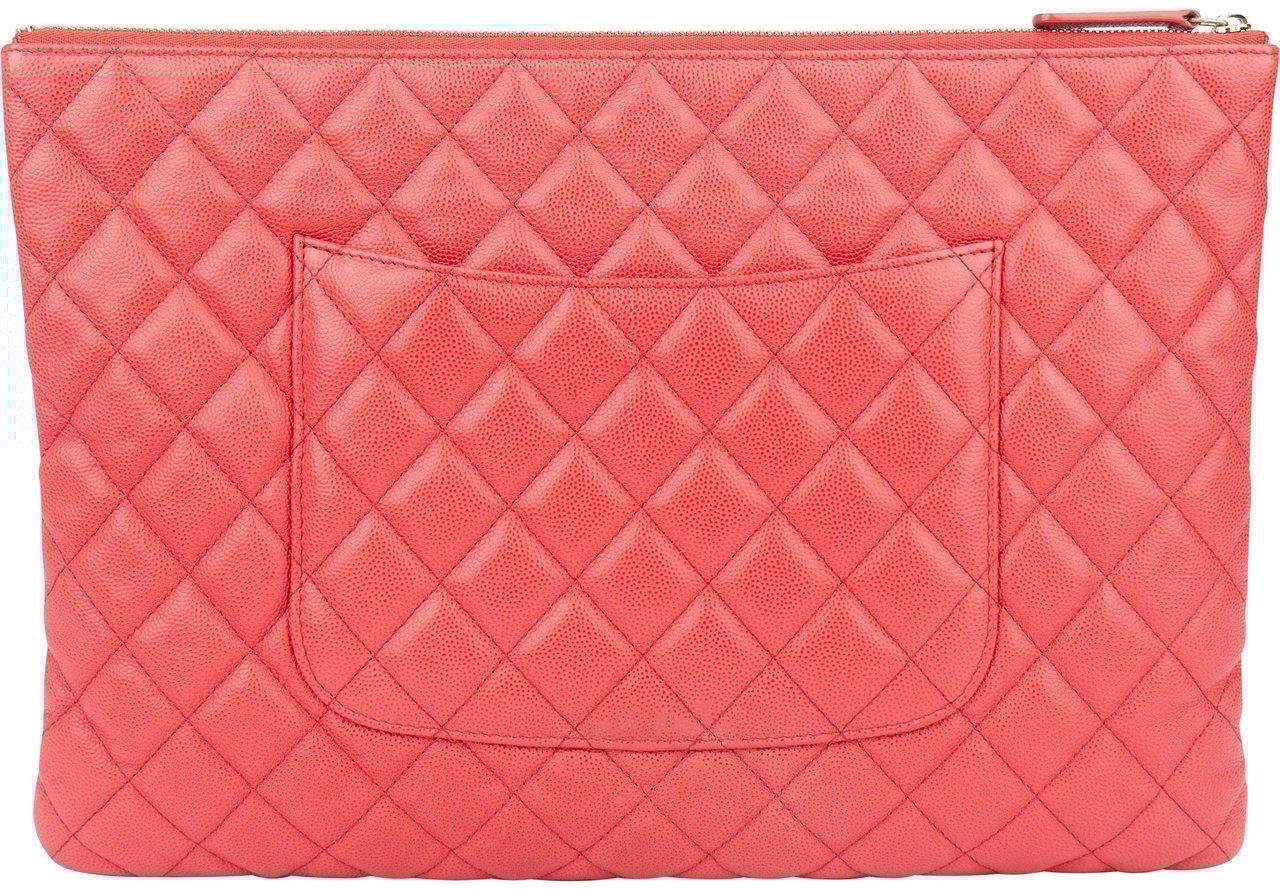 Chanel Chanel Quilted Caviar Leather CC Clutch Roze
