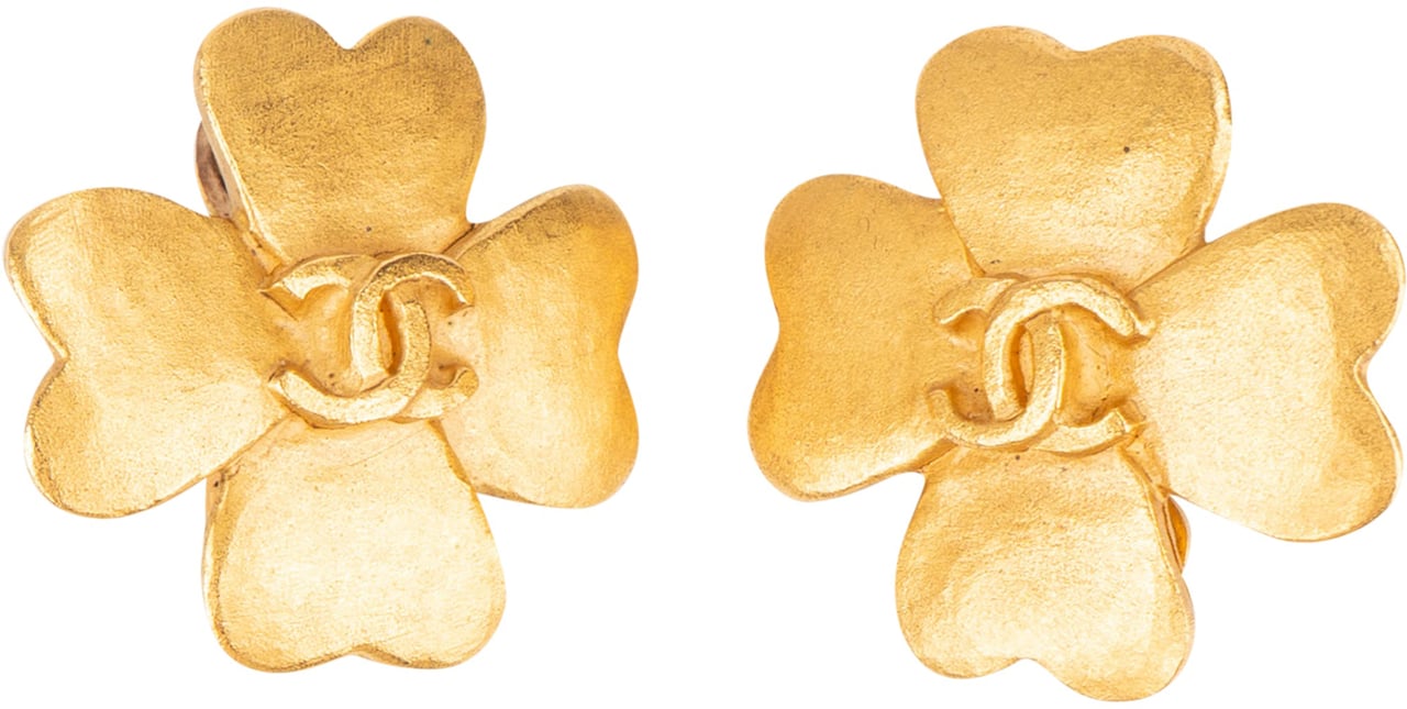 Chanel Chanel Golden CC Clovercleaf Earclips Divers