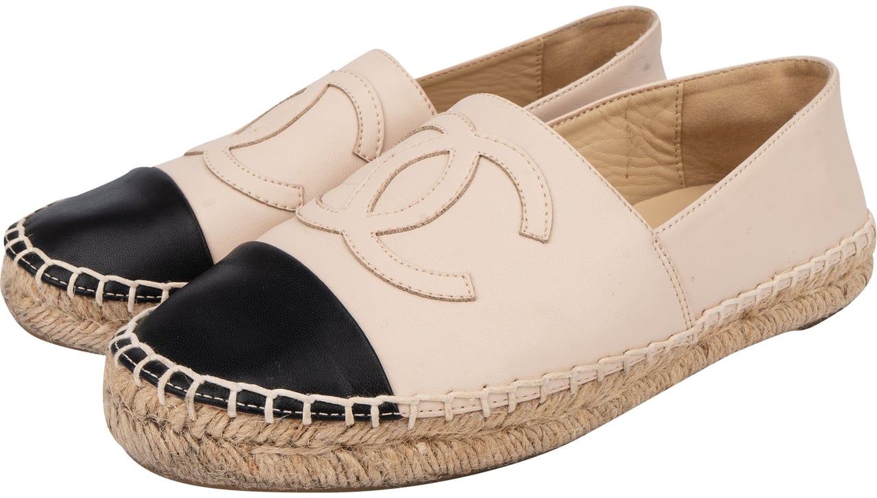Chanel Chanel Classic Leather CC Espadrilles (35) Roze