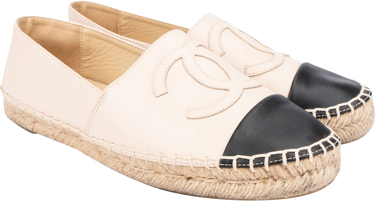 Chanel Chanel Classic Leather CC Espadrilles (35) Roze