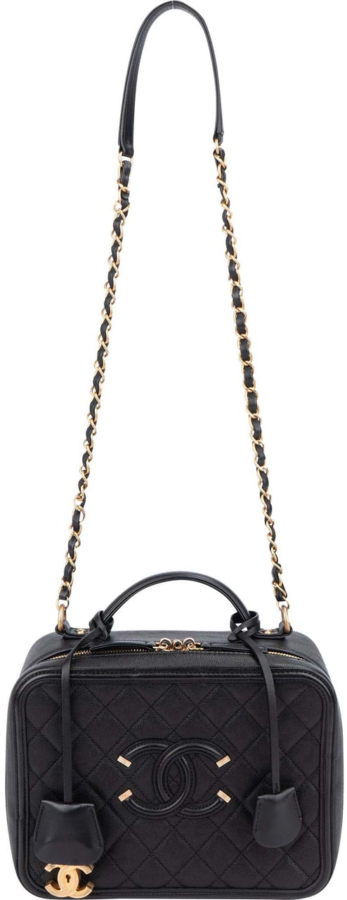 Chanel Chanel Quilted Caviar Leather Filigree Handbag Zwart