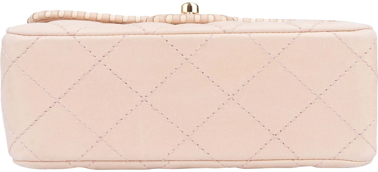 Chanel Chanel Quilted Lambskin 24K Gold Single Flap Crossbody Bag Roze
