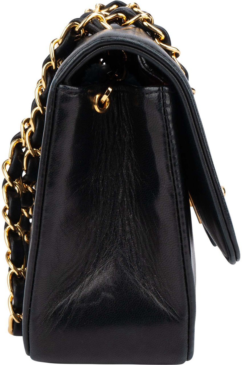 Chanel Chanel Quilted Lambskin 24K Gold Single Flap Crossbody Bag Zwart