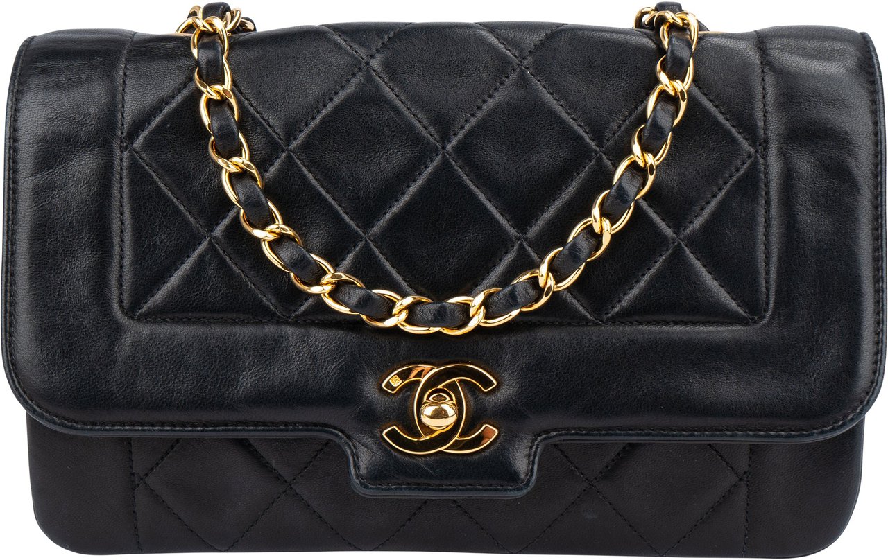 Chanel Chanel Quilted Lambskin 24K Gold Single Flap Crossbody Bag Zwart