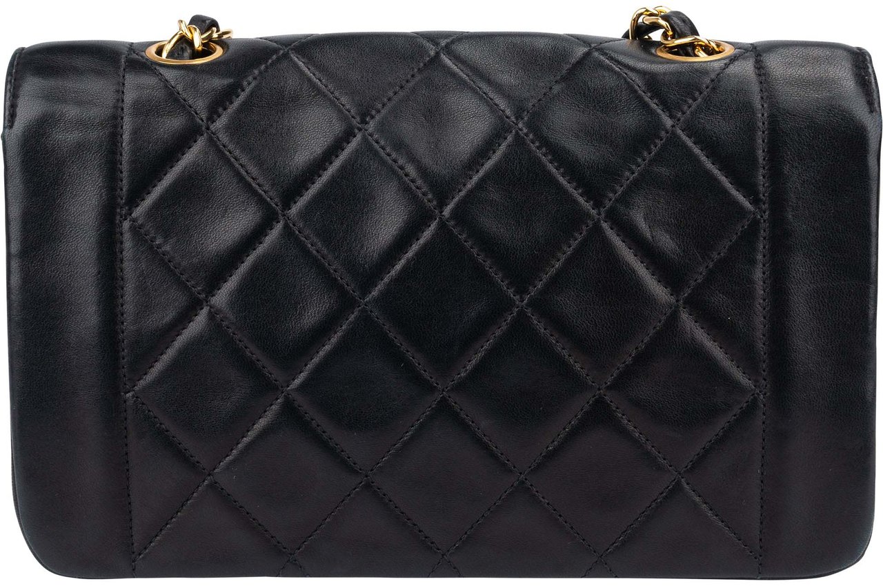 Chanel Chanel Quilted Lambskin 24K Gold Single Flap Crossbody Bag Zwart