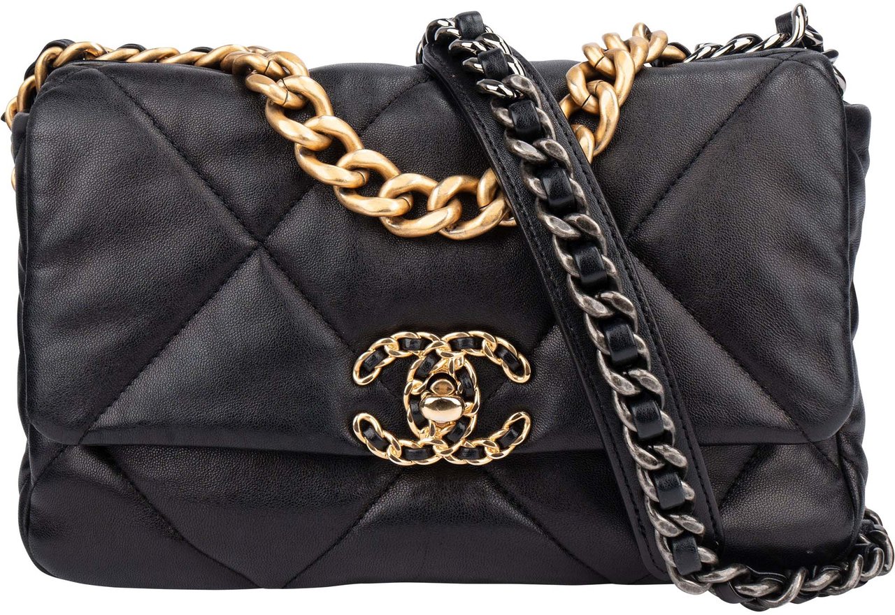Chanel Chanel 19 Quilted Lambskin Single Flap Crossbody Bag Zwart