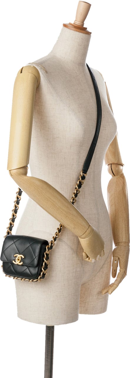 Chanel Mini Quilted Calfskin Framing Chain Flap Zwart
