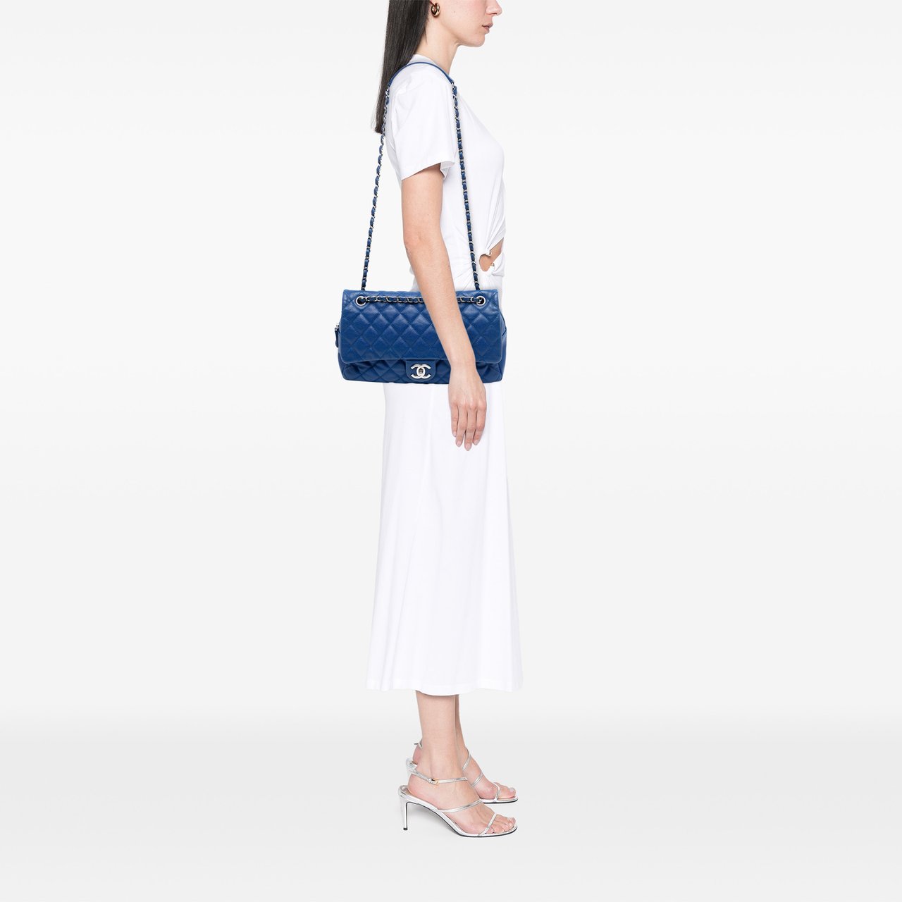 Chanel Jumbo Quilted Caviar Easy Flap Blauw