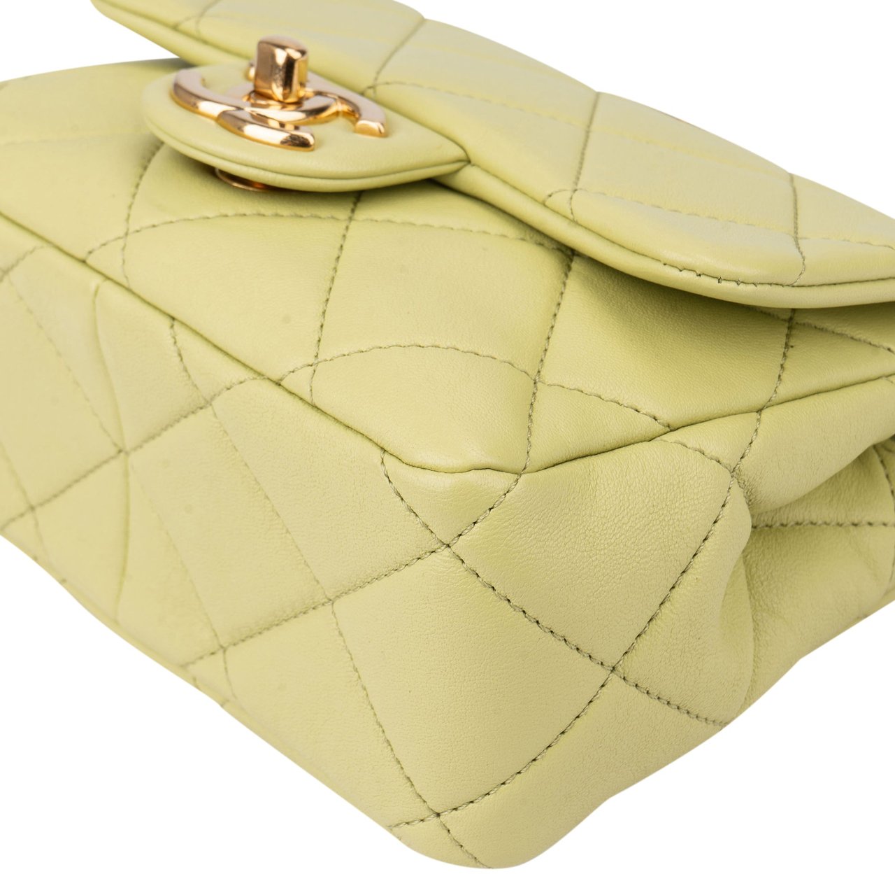 Chanel Chanel Quilted Lambskin Single Flap Crossbody Bag Groen