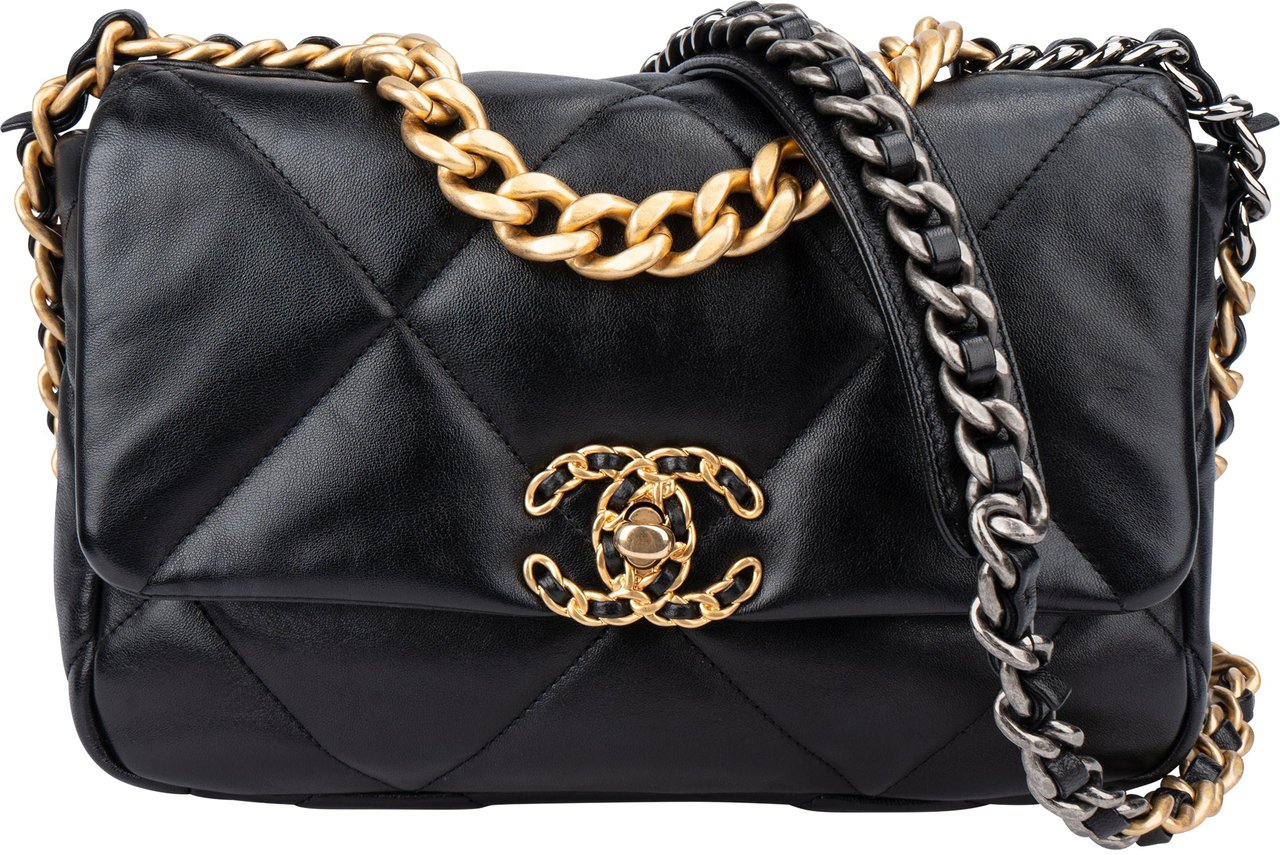 Chanel Chanel 19 Quilted Lambskin Single Flap Crossbody Bag Zwart
