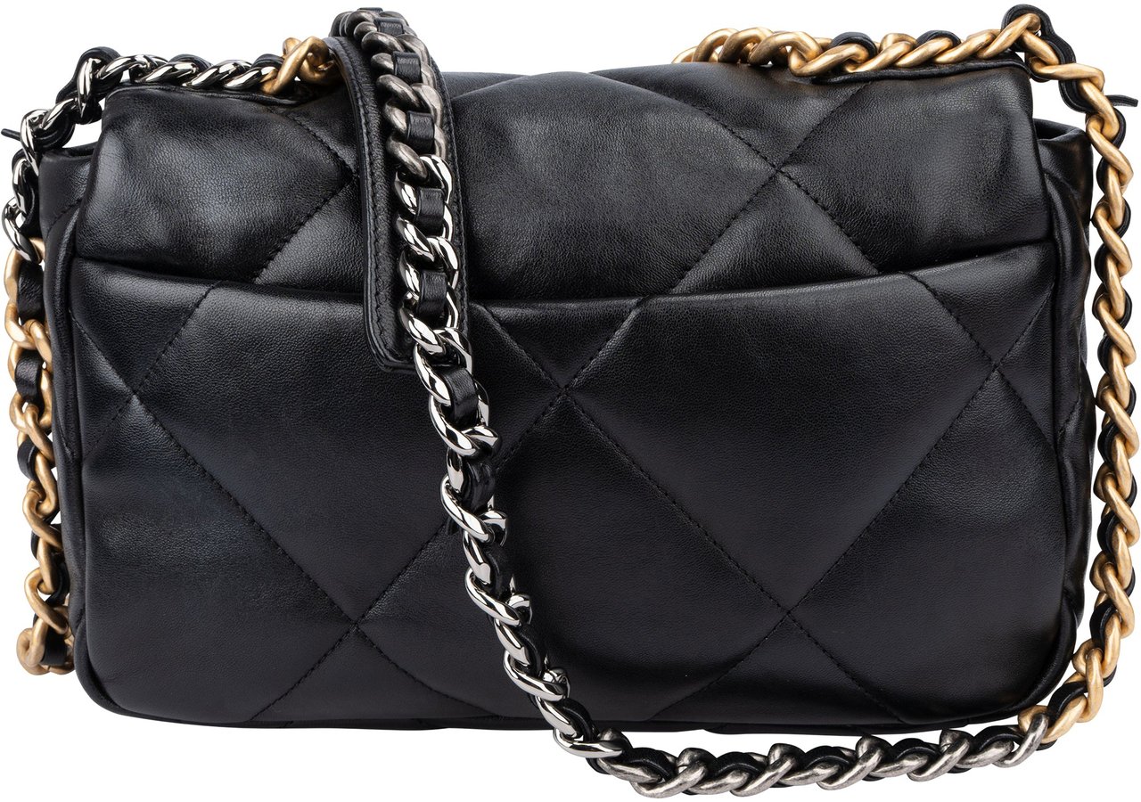 Chanel Chanel 19 Quilted Lambskin Single Flap Crossbody Bag Zwart