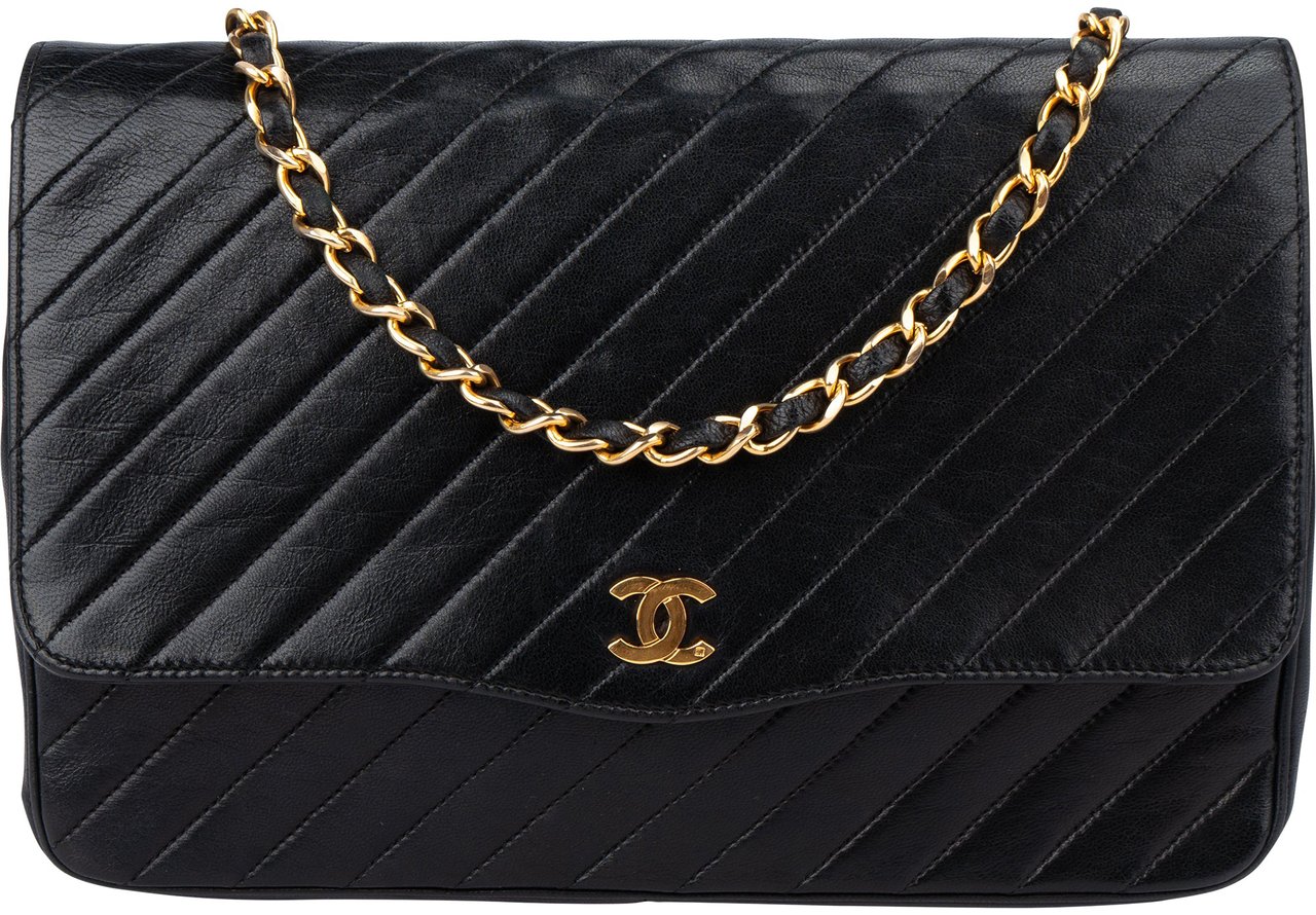 Chanel Chanel Quilted Lambskin 24K Gold Single Flap Shoulder Bag Zwart