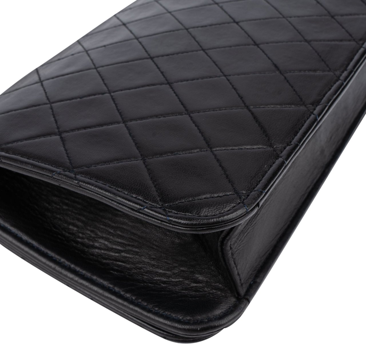 Chanel Chanel Quilted Lambskin 24K Gold Single Flap Shoulder Bag Zwart