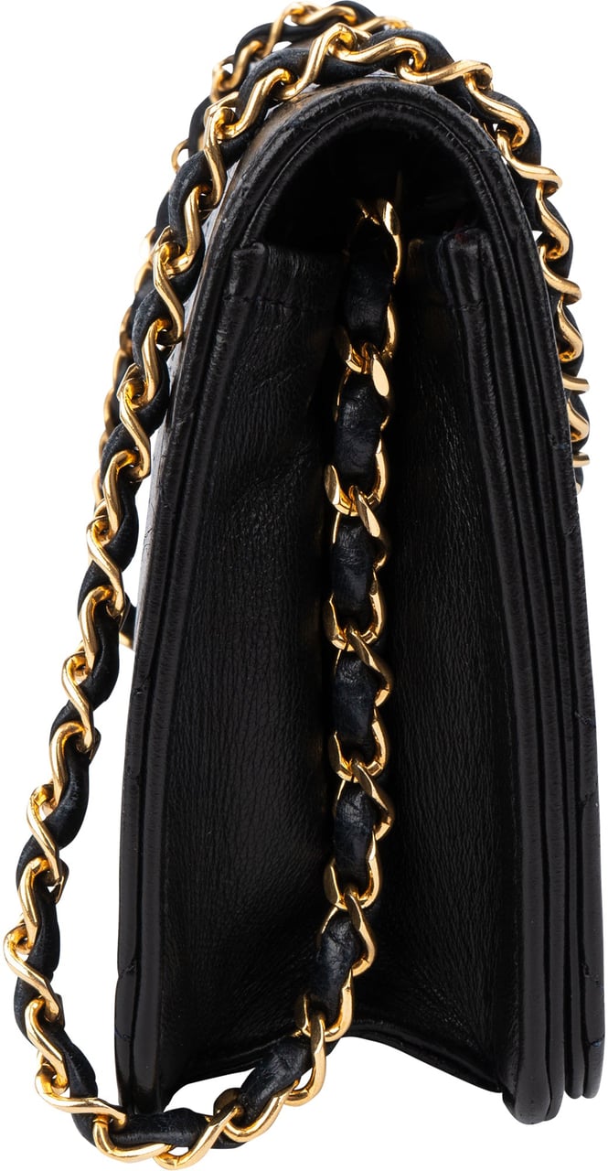 Chanel Chanel Quilted Lambskin 24K Gold Single Flap Shoulder Bag Zwart