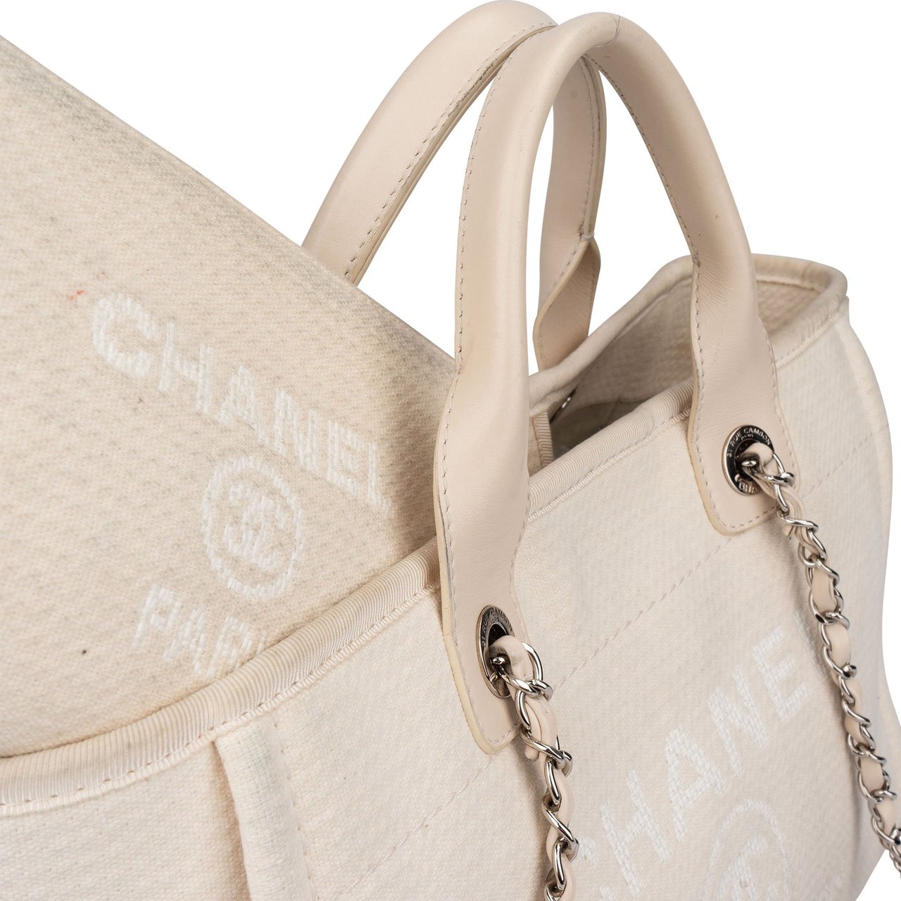 Chanel Chanel Classic Tweed Deauville Handbag Wit
