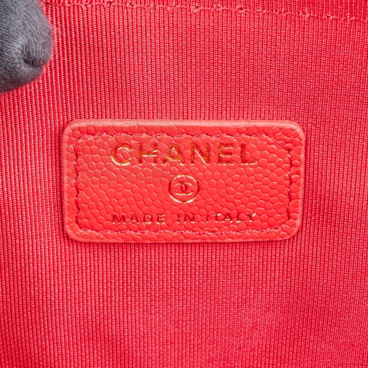 Chanel Chanel Rouge Quilted Caviar Leather CC Clutch Rood