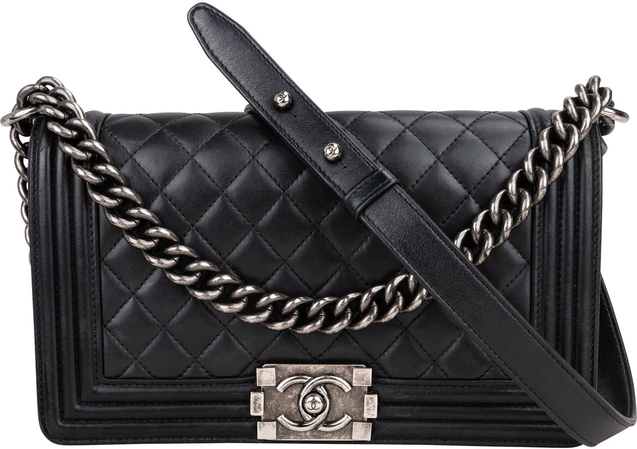 Chanel Chanel Quilted Lambskin Boy Single Flap Crossbody Bag Zwart