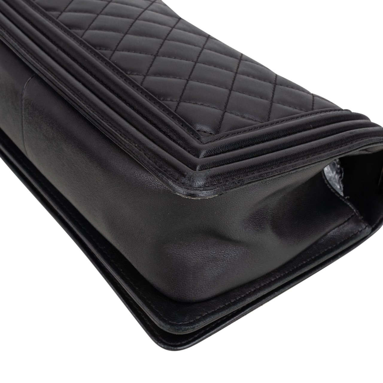 Chanel Chanel Quilted Lambskin Boy Single Flap Crossbody Bag Zwart