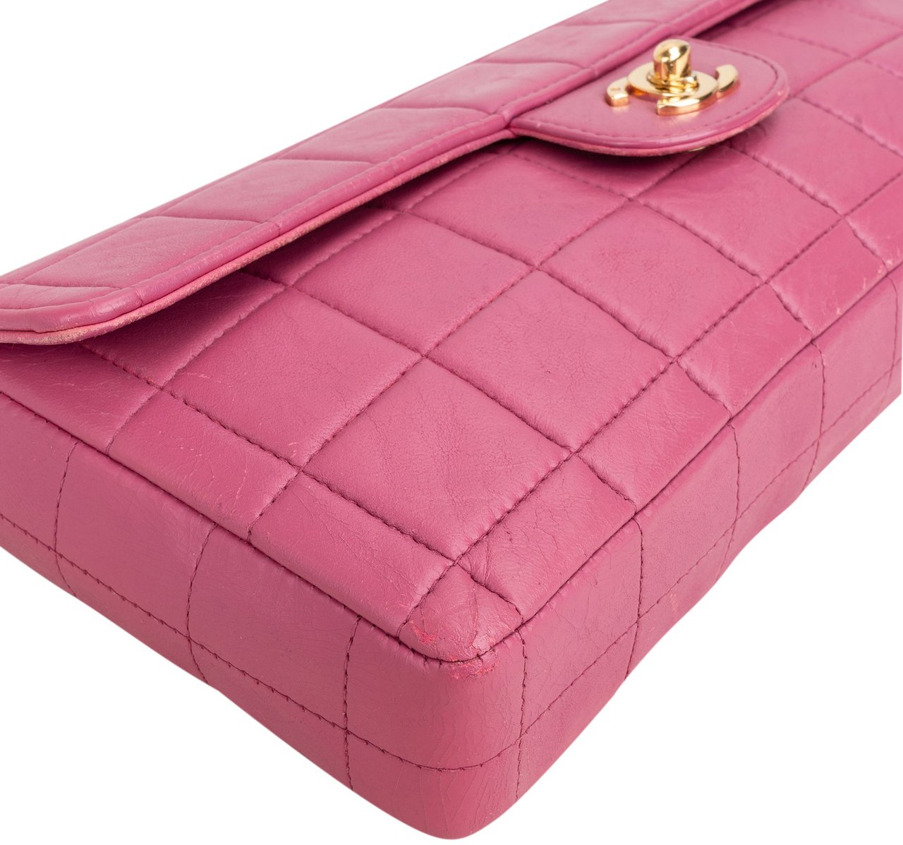 Chanel Chanel Quilted Lambskin 24K Gold Chocolate Bar Single Flap Shoulder Bag Rood