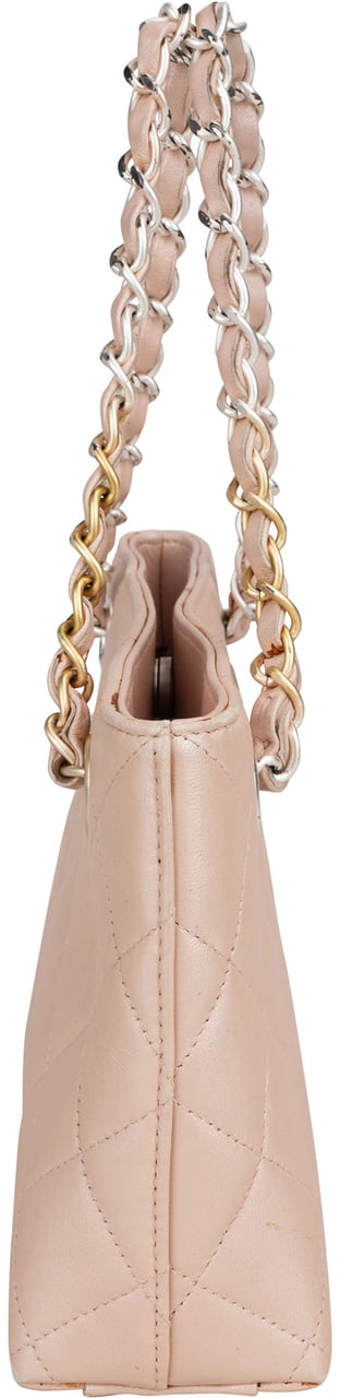 Chanel Chanel Qulilted Lambskin CC Handbag Rood