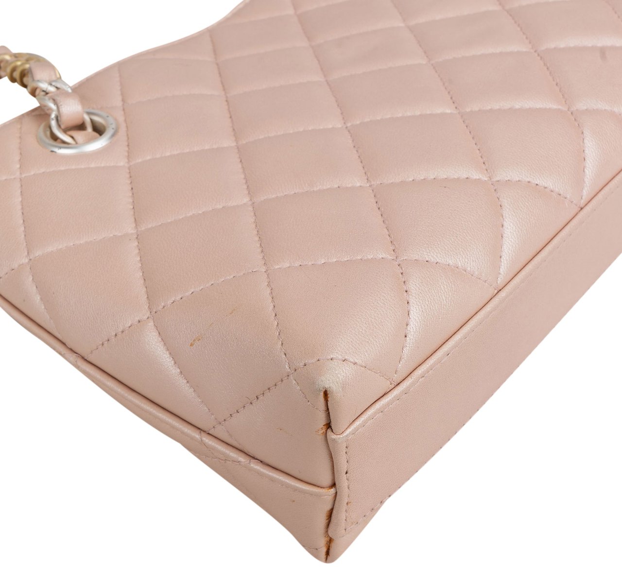 Chanel Chanel Qulilted Lambskin CC Handbag Rood