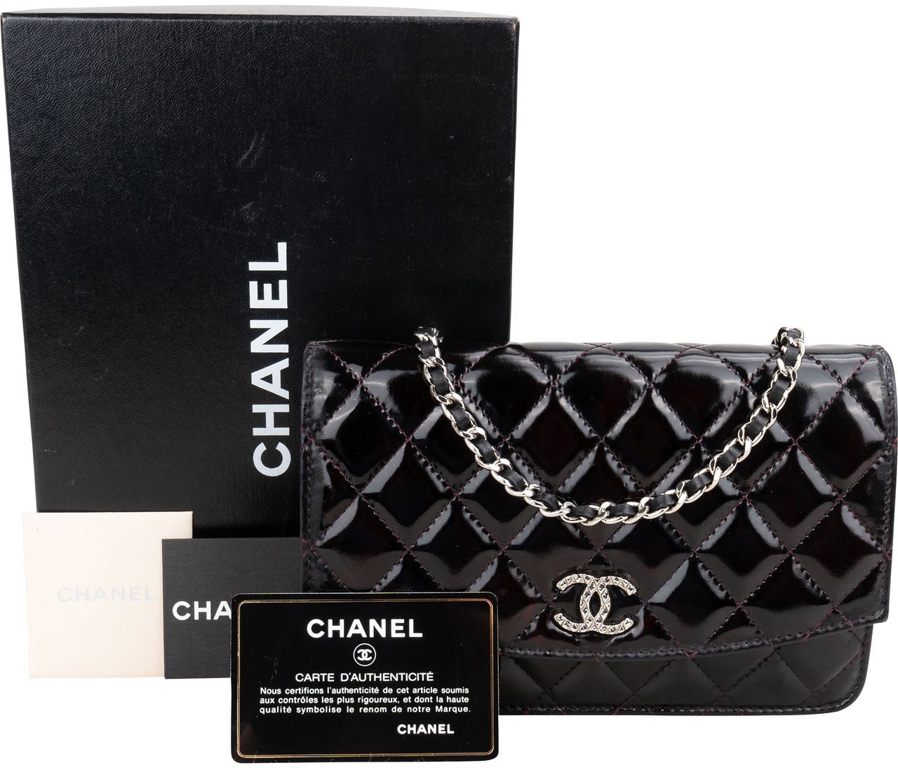 Chanel Chanel Quilted Patent Leather CC Wallet On Chain Crossbody Bag Zwart