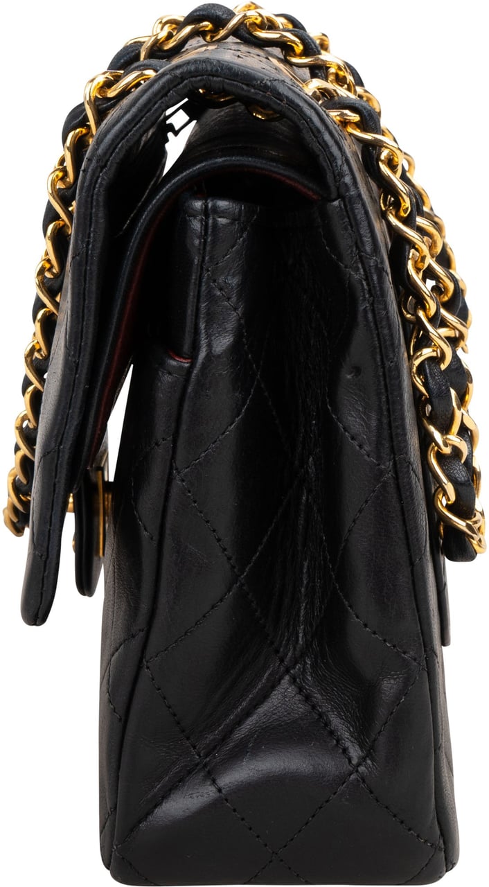 Chanel Chanel Quilted Lambskin 24K Gold Medium Double Flap Crossbody Bag Zwart