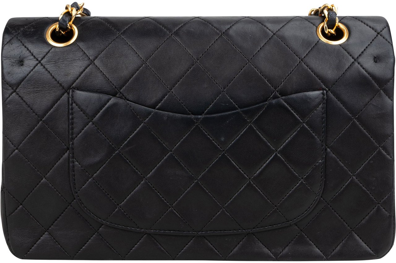 Chanel Chanel Quilted Lambskin 24K Gold Medium Double Flap Crossbody Bag Zwart
