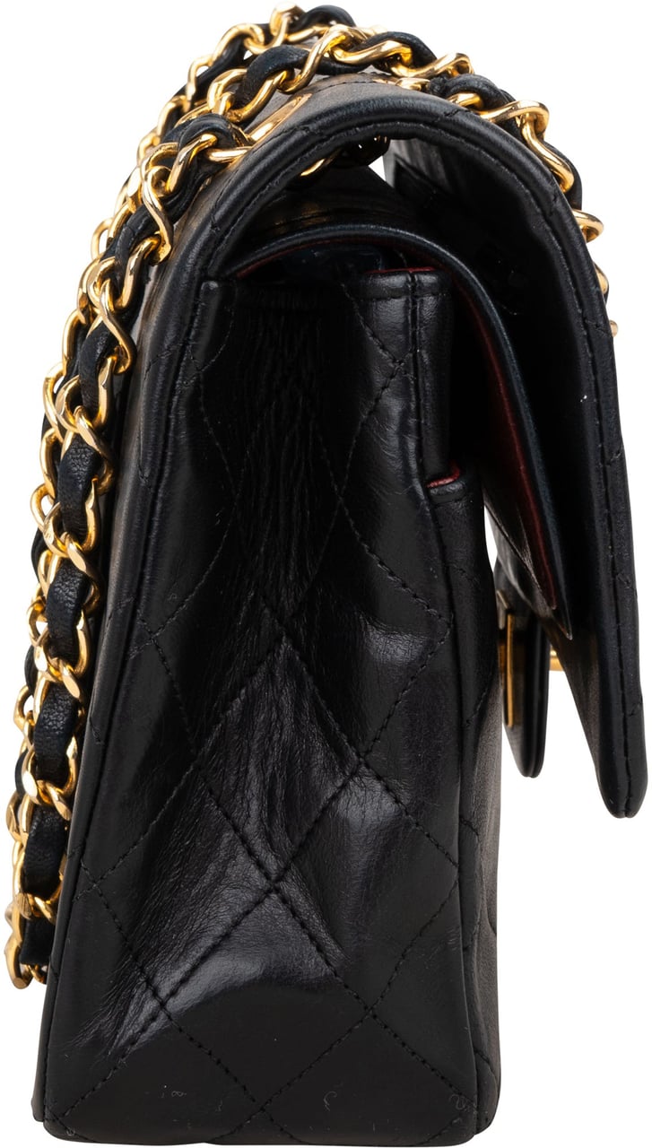 Chanel Chanel Quilted Lambskin 24K Gold Medium Double Flap Crossbody Bag Zwart