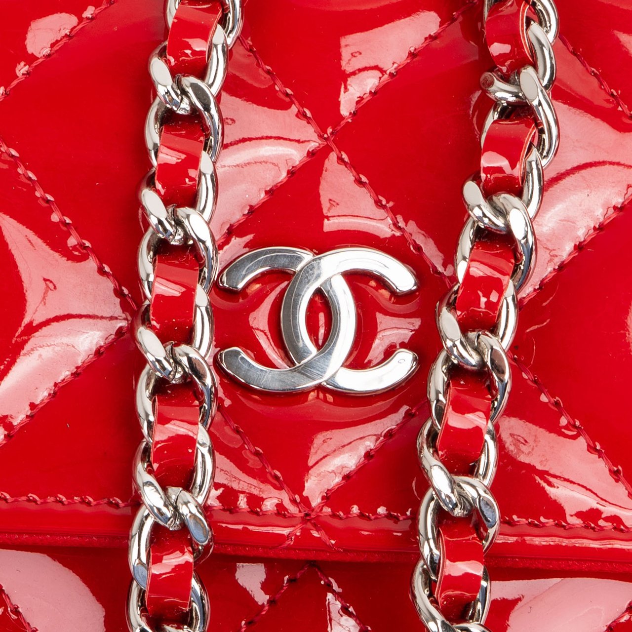 Chanel Chanel Quilted Patent Leather Wallet On Chain Crossbody Bag Rood