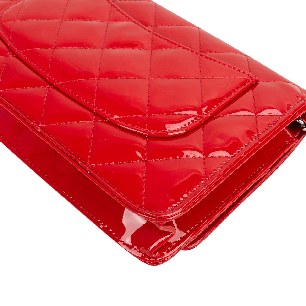 Chanel Chanel Quilted Patent Leather Wallet On Chain Crossbody Bag Rood