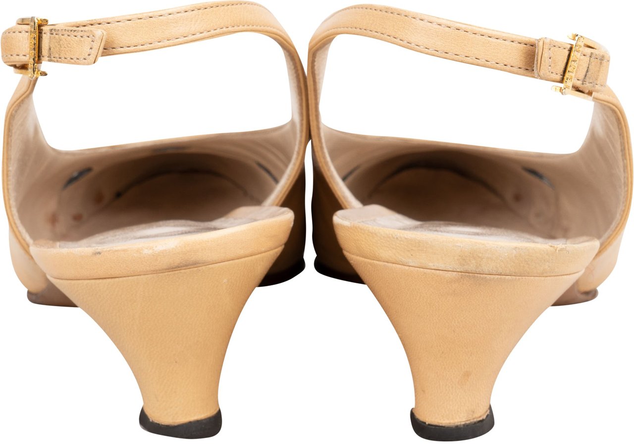 Chanel Chanel Classic Vintage Bicolor Leather Pumps (34) Divers