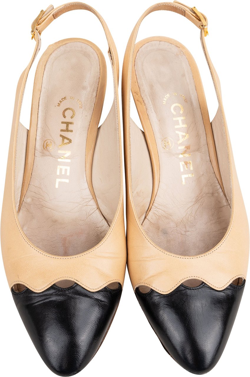 Chanel Chanel Classic Vintage Bicolor Leather Pumps (34) Divers