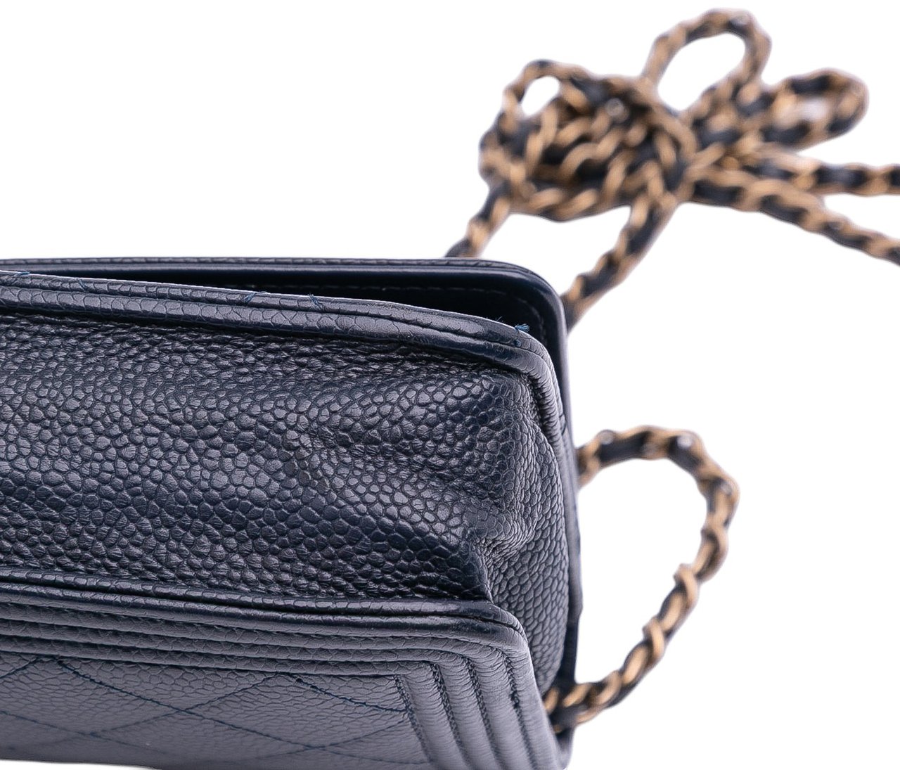 Chanel Quilted Caviar Boy Wallet on Chain Blauw