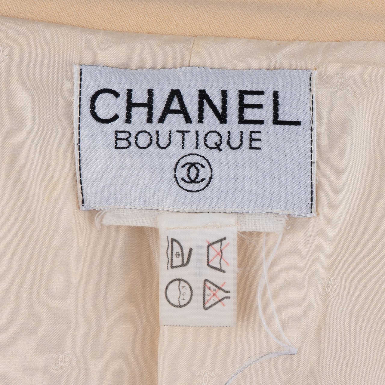 Chanel Chanel Classic Lining Jacket (D36 / FR38) Beige