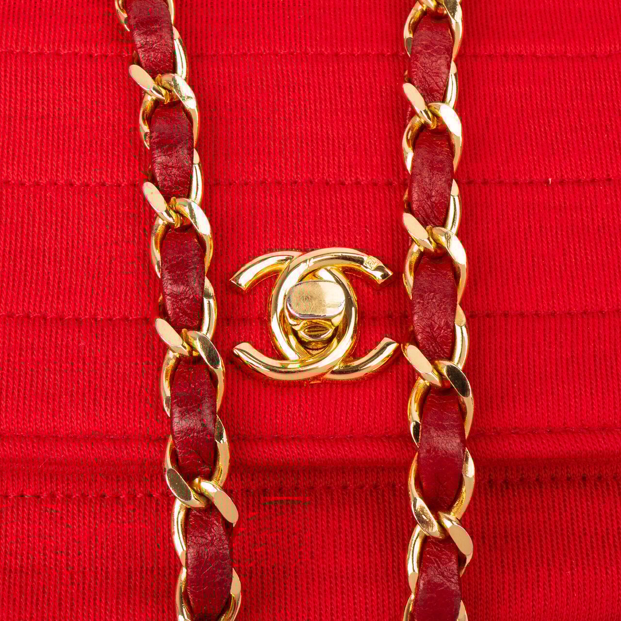 Chanel Chanel Rouge Cotton 24K Gold Halfmoon Single Flap Shoulder Bag Rood