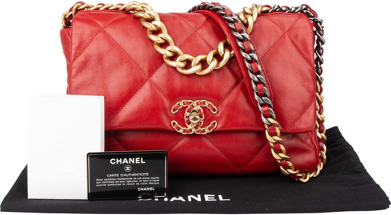 Chanel Chanel 19 Quilted Lambskin Single Flap Crossbody Bag Rood