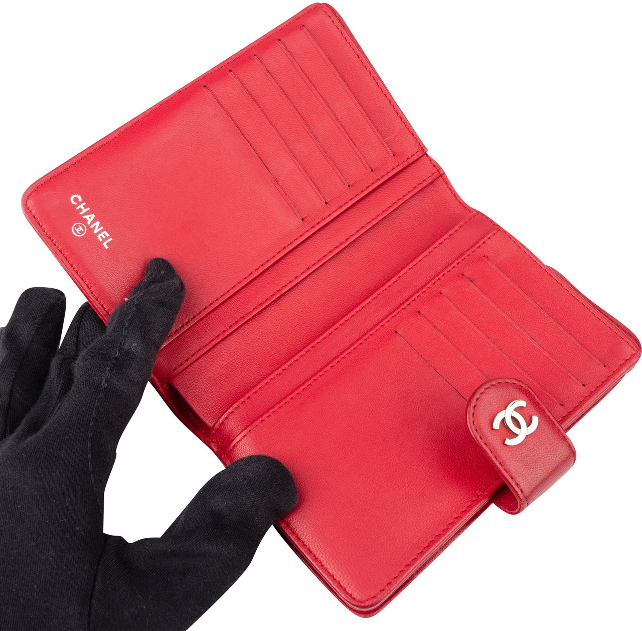 Chanel Chanel Quilted Lambskin CC Clip Wallet Rood