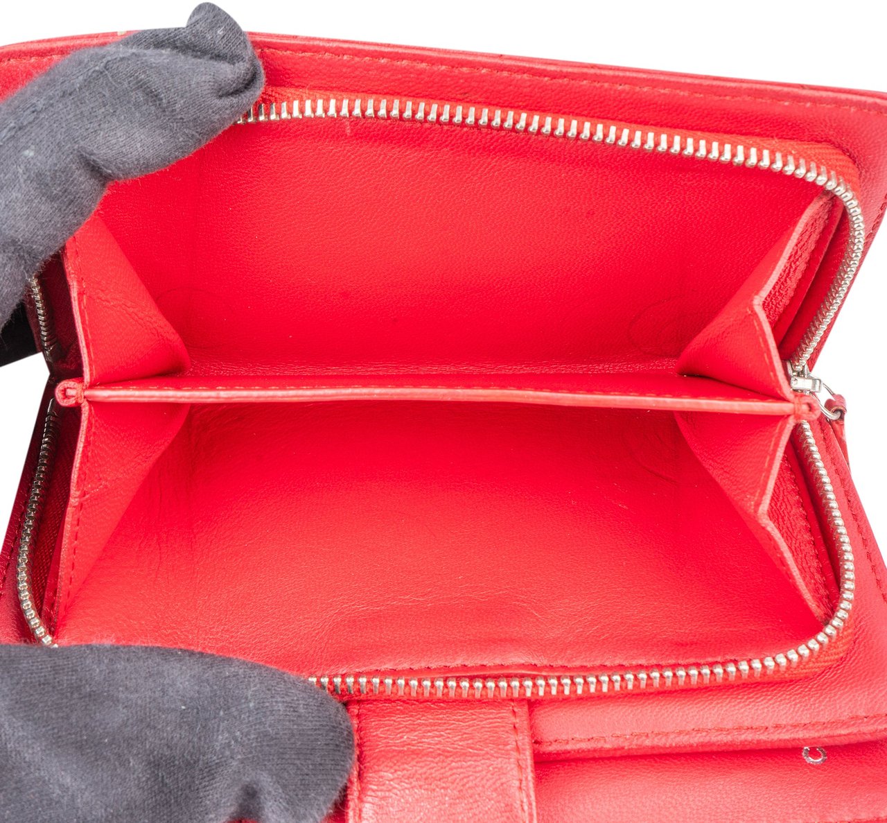 Chanel Chanel Quilted Lambskin CC Clip Wallet Rood