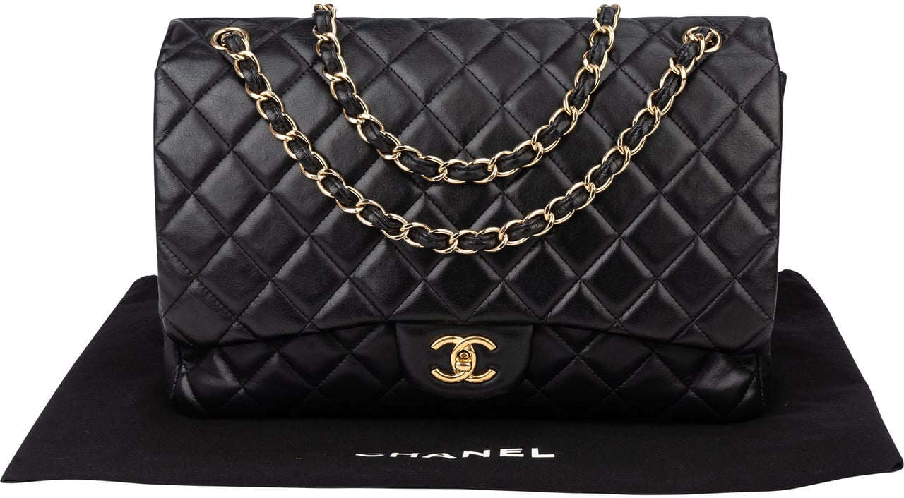 Chanel Chanel Quilted Lambskin Maxi Single Flap Crossbody Bag Zwart