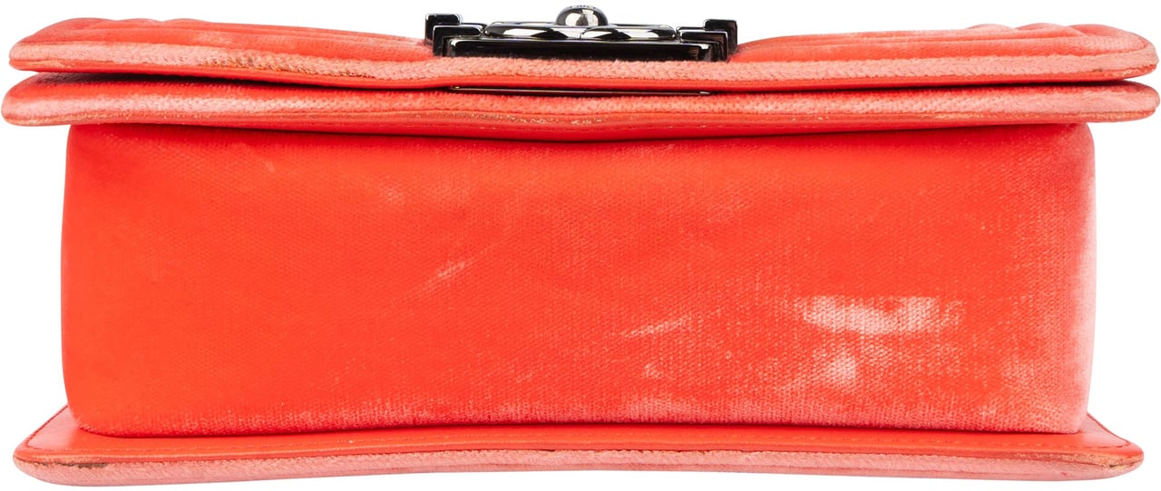 Chanel Chanel Quilted Velvet Boy Single Flap Crossbody bag Rood