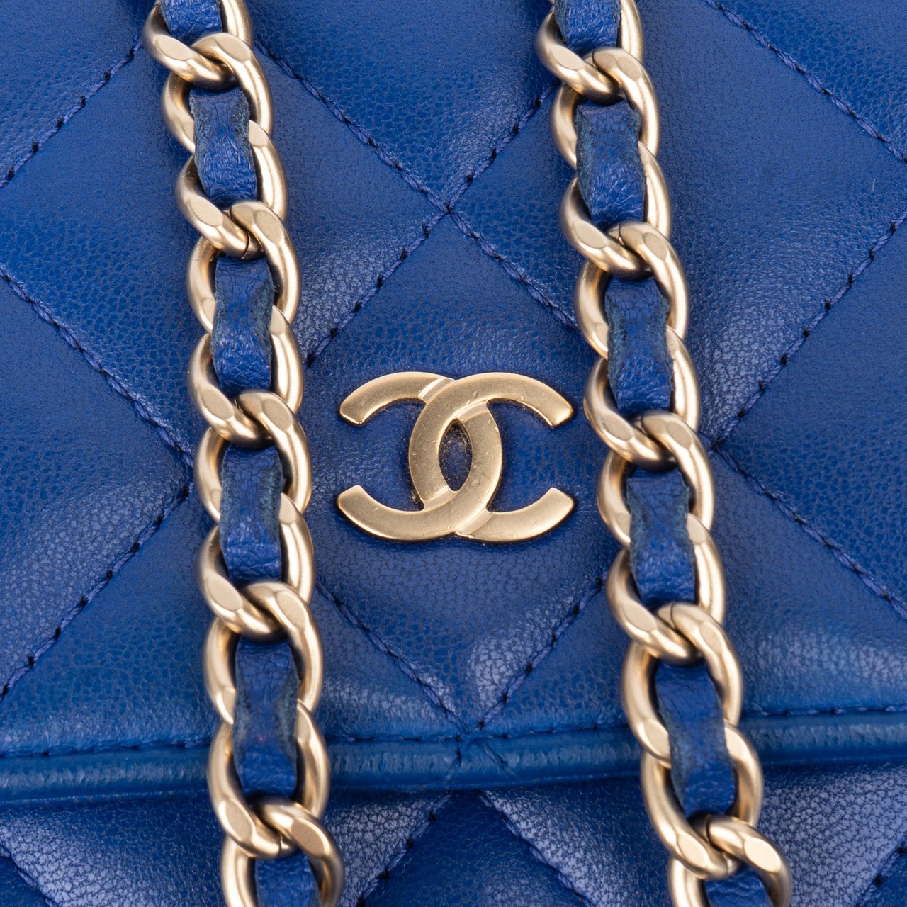 Chanel Chanel Quilted Leather Wallet On Chain Crossbody Bag Blauw