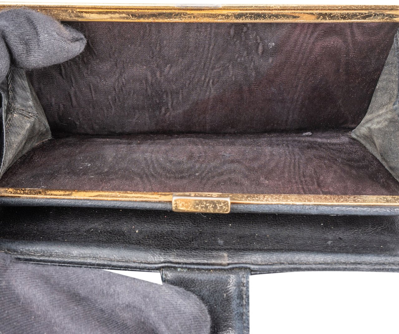 Chanel Chanel Cavair Leather CC Wallet Zwart