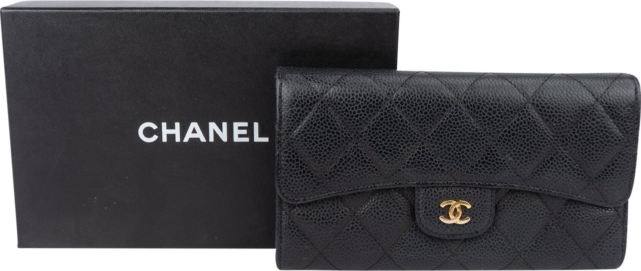 Chanel Chanel Quilted Caviar Leather CC Flap Wallet Zwart
