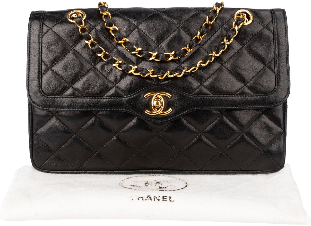 Chanel Chanel Quilted Lambskin 24K Gold Double Flap Shoulder Bag Zwart