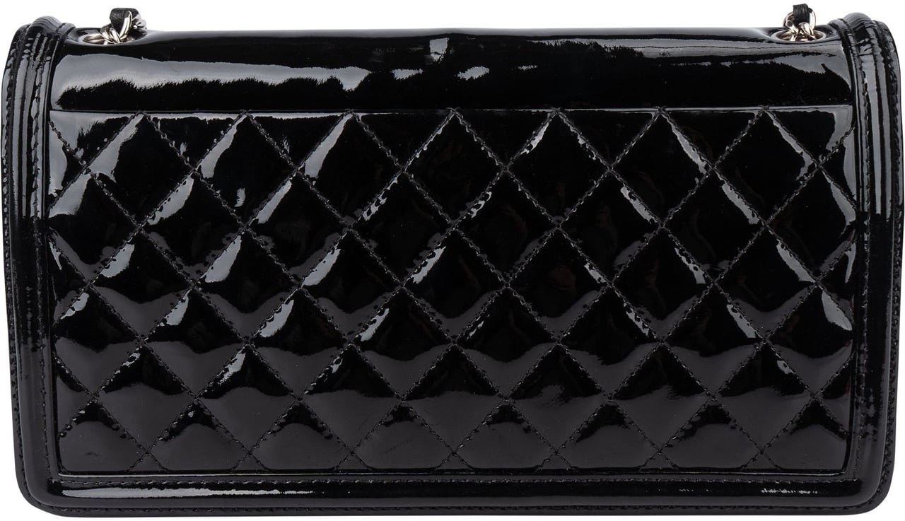 Chanel Chanel Plexi Brick CC Quilted Patent Leather Single Flap Crossbody Bag Zwart